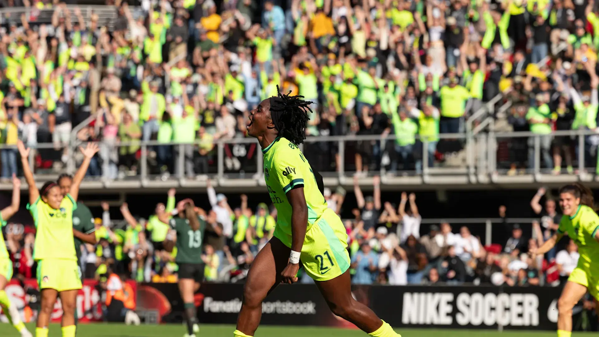 11-08-2025_WAS v LOU_Georgia Soares_2141