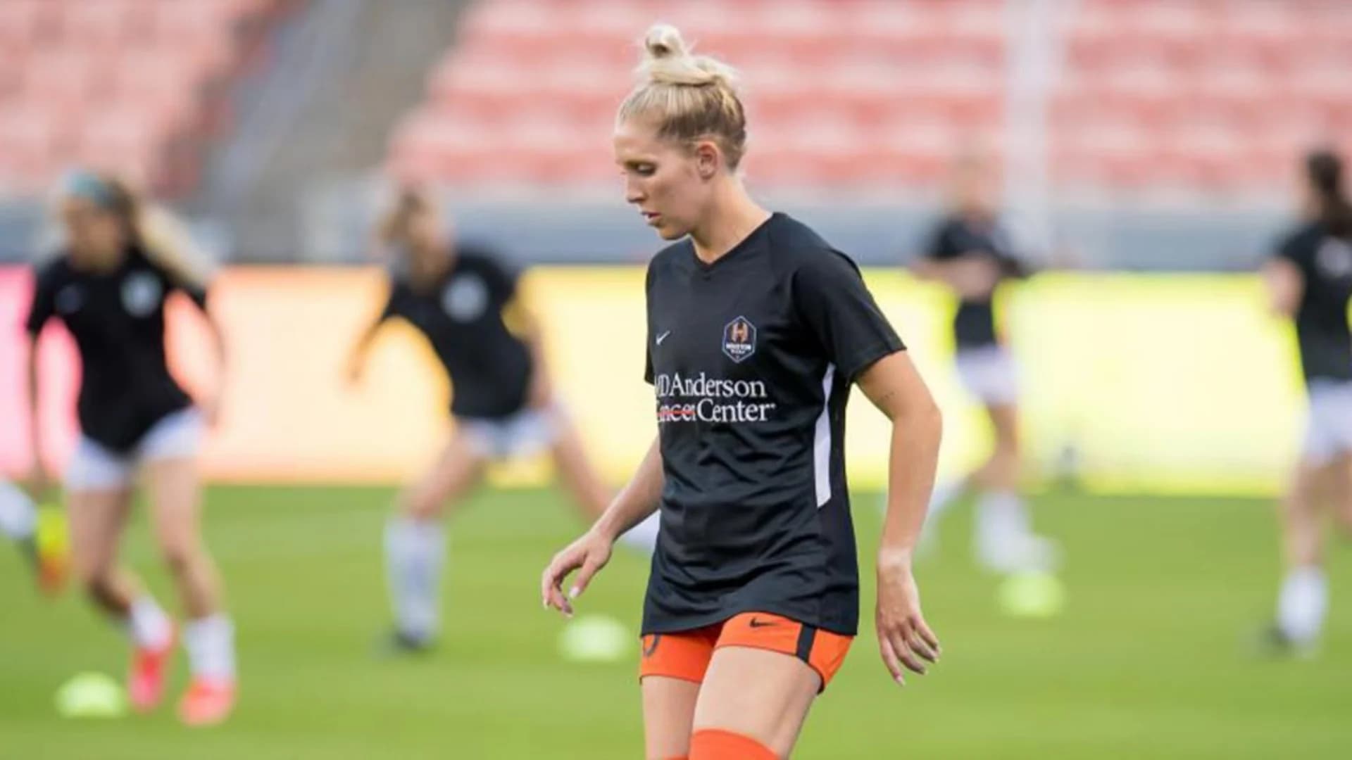 story-image-dash-forward-bridgette-andrzejewski-announces-retirement-from-professional-soccer