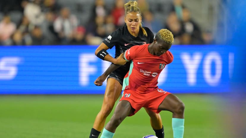  April 26, 2024: Temwa Chawinga (KC) and Sarah Gorden (LA) 