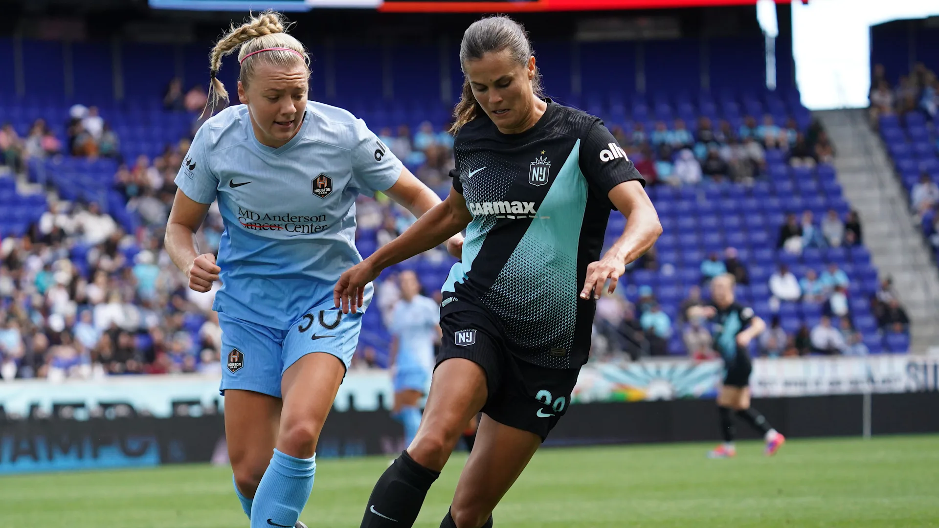  Sep 8, 2024: Avery Patterson (HOU) and Katie Stengel (GFC)