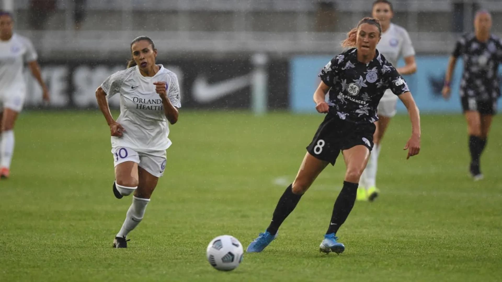 story-image-racing-louisville-fc-and-orlando-pride-draw-2-2-in-louisville8217s-inaugural-match