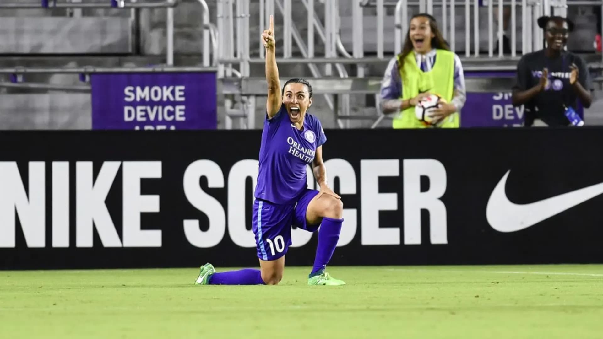 story-image-marta-scores-in-the-86th-minute-as-the-pride-win-2-1
