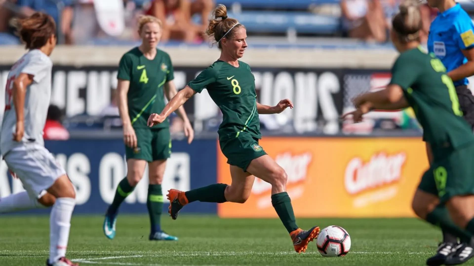 story-image-seattle-reign-fc-sign-elise-kellond-knight