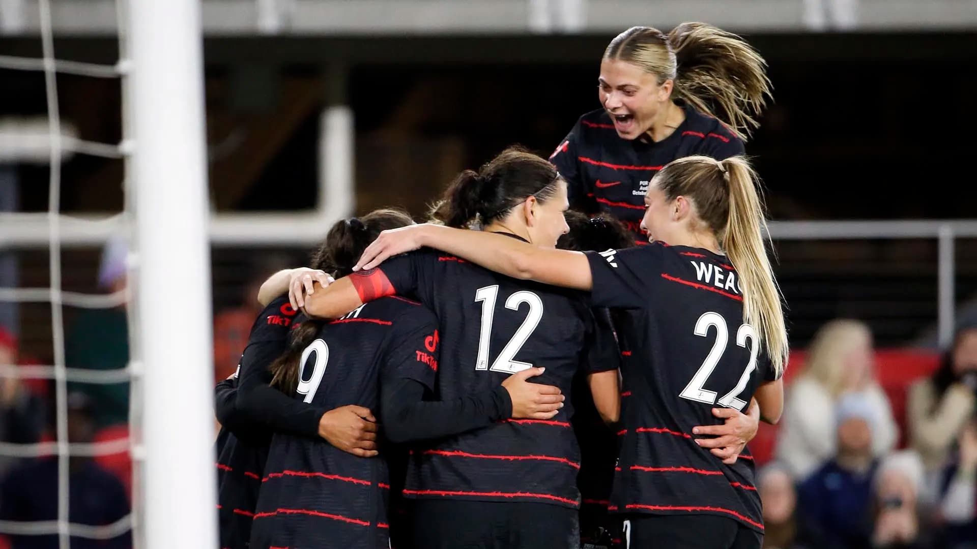 portland-thorns-fc-celebrate-their-winning-goal