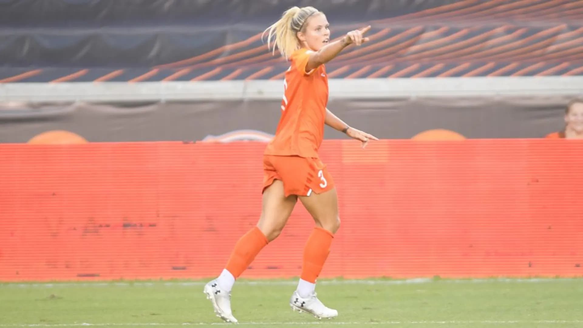 story-image-rachel-daly-scores-winner-in-houston-dash8217s-1-0-victory-over-sky-blue-fc
