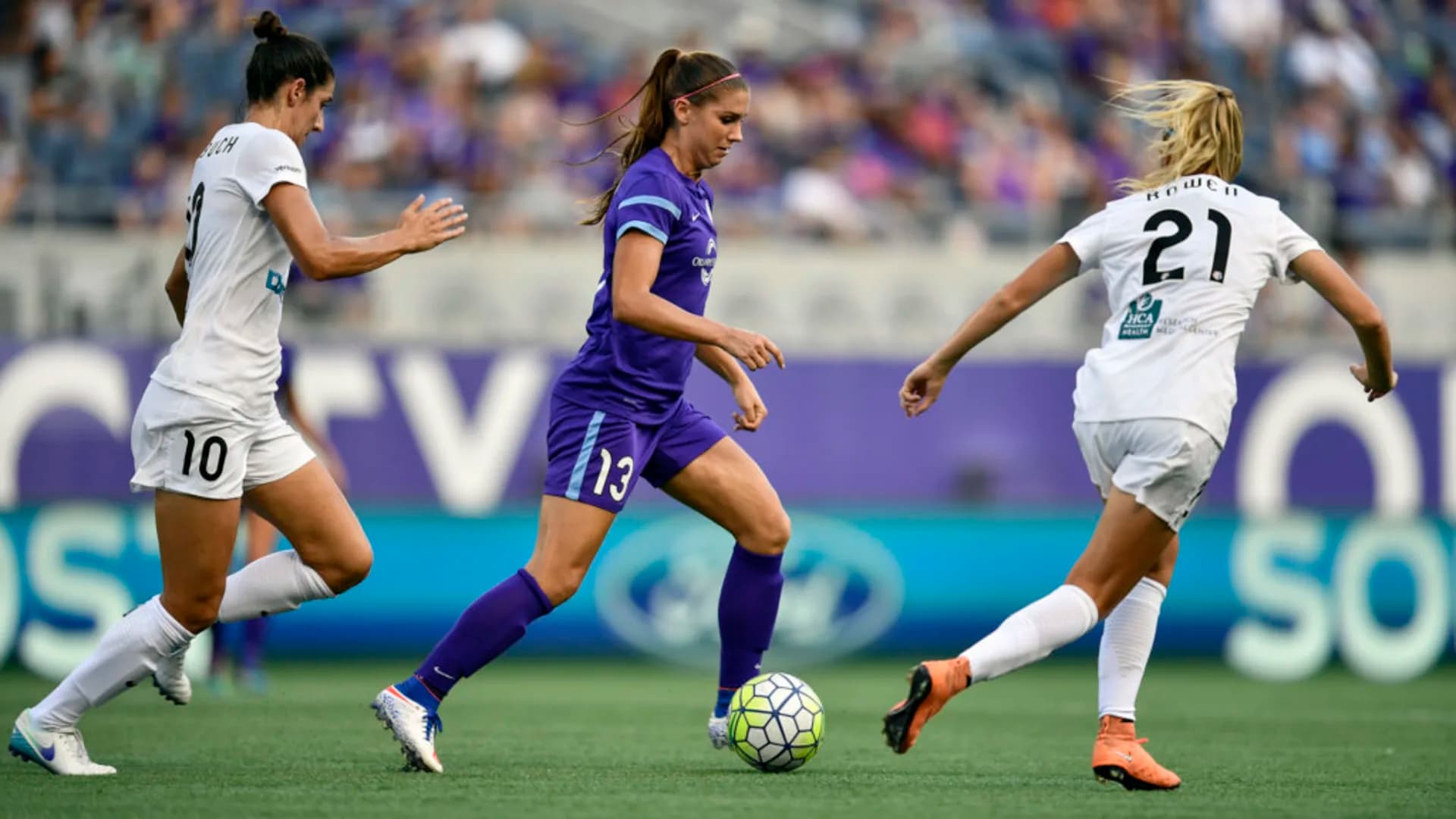 story-image-alex-morgan-available-for-pride-on-saturday-could-make-her-2017-nwsl-debut