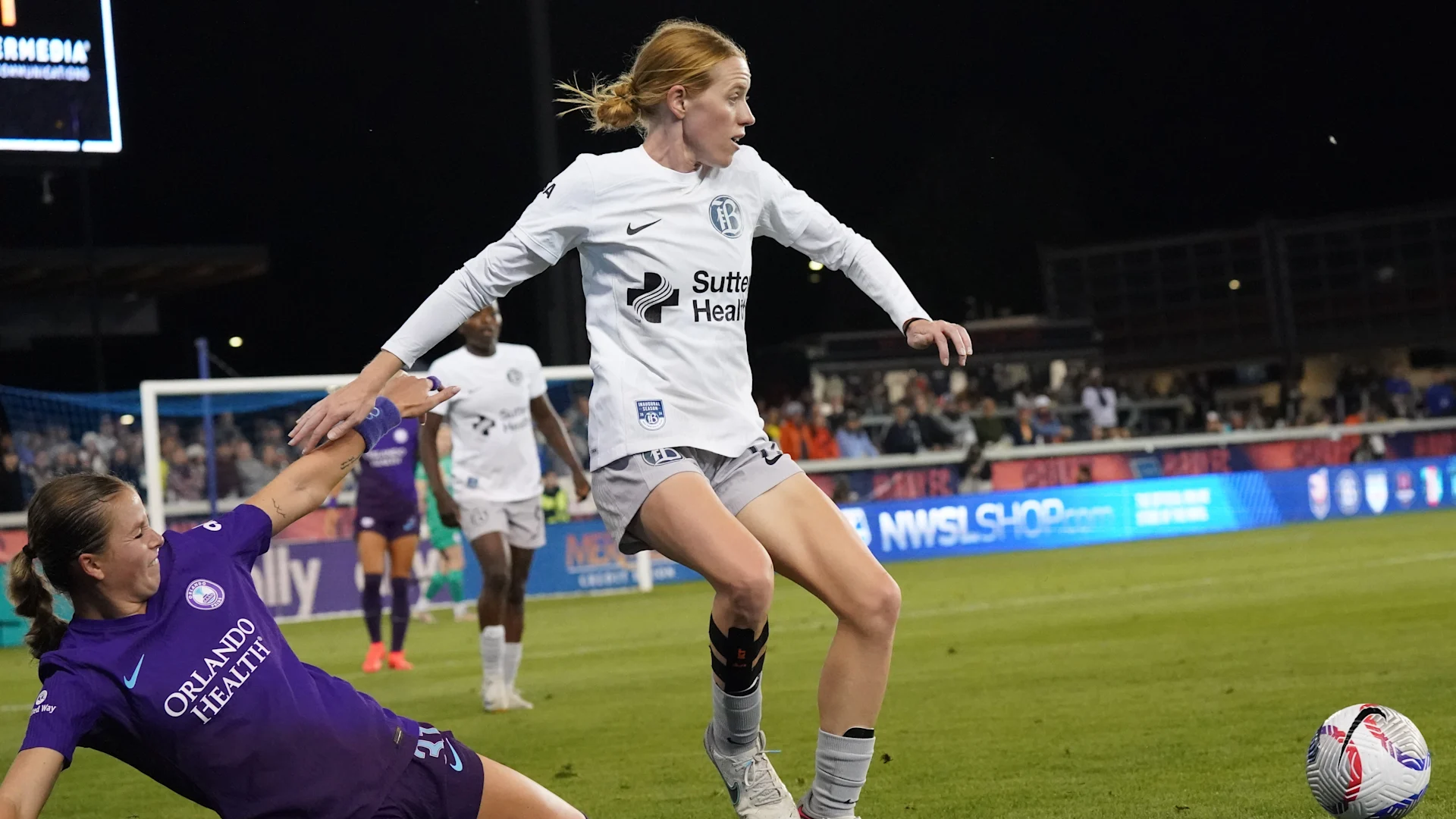 Sep 20, 2024: Tess Boade (BAY) and Cori Dyke (ORL)
