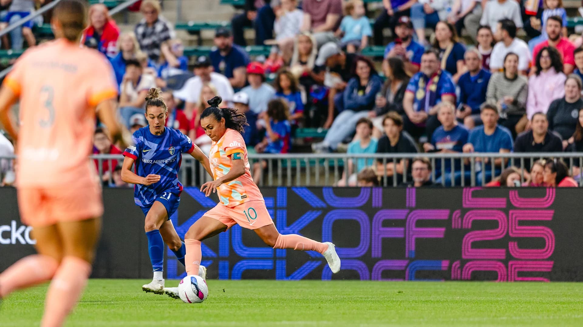 2025NWSL WK8 ORL-NC-081