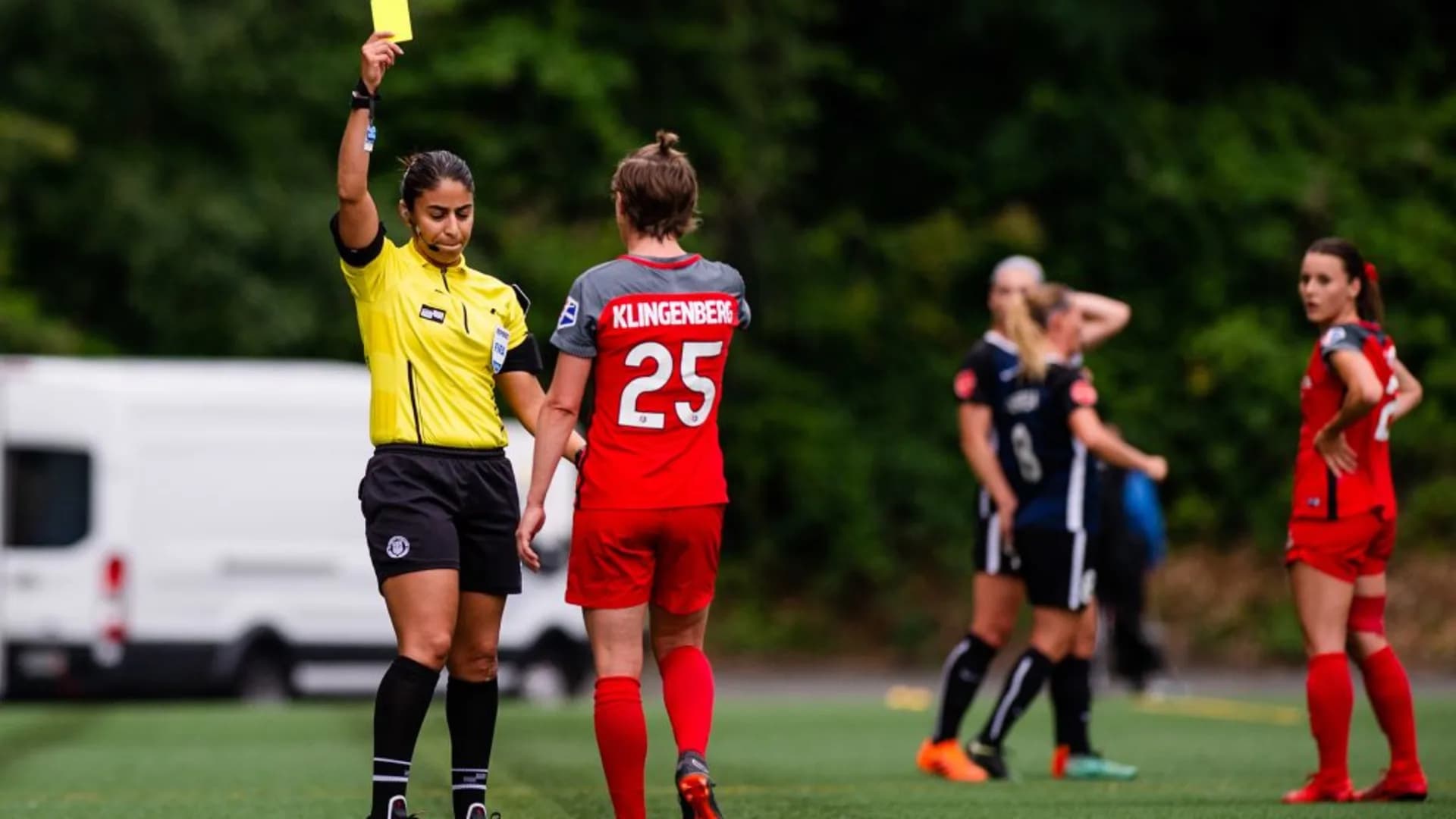 story-image-thorns-defender-meghan-klingenberg-suspended-one-game
