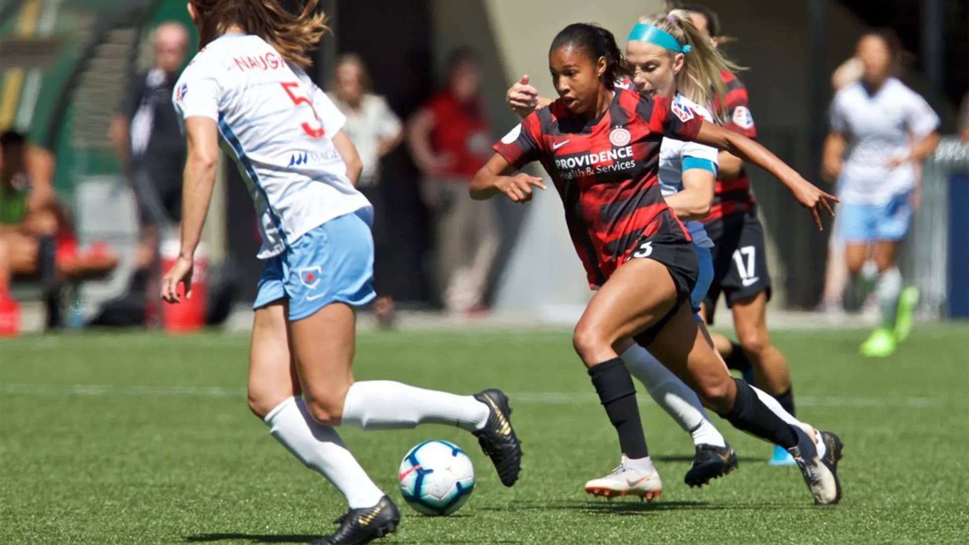 story-image-week-19-player-of-the-week-midge-purce-portland-thorns-fc