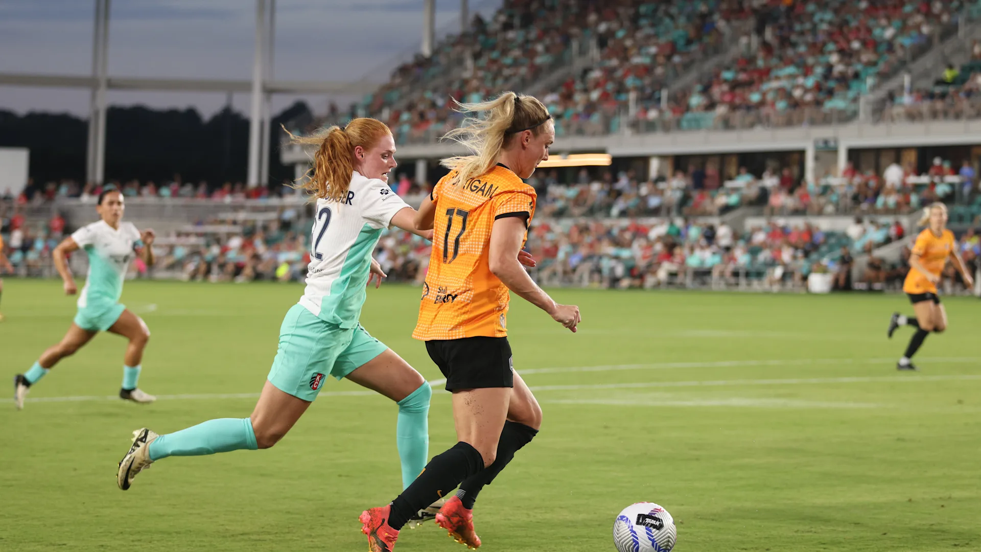 Jun 28, 2024: Sarah Puntigam (HOU) and Stine Ballisager Pederson (KC)