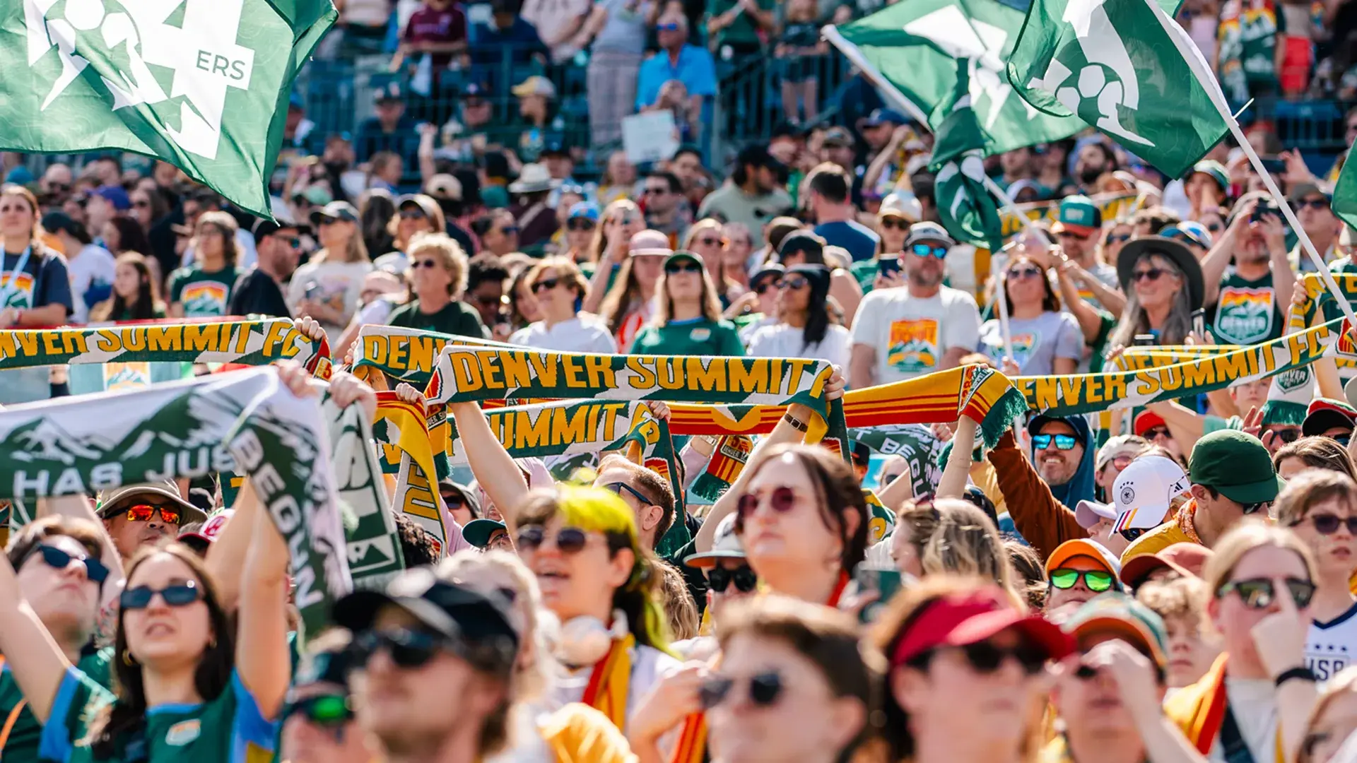 DENVER SUMMIT FC BREAKS ATTENDANCE RECORD AT INAUGURAL HOME GAME