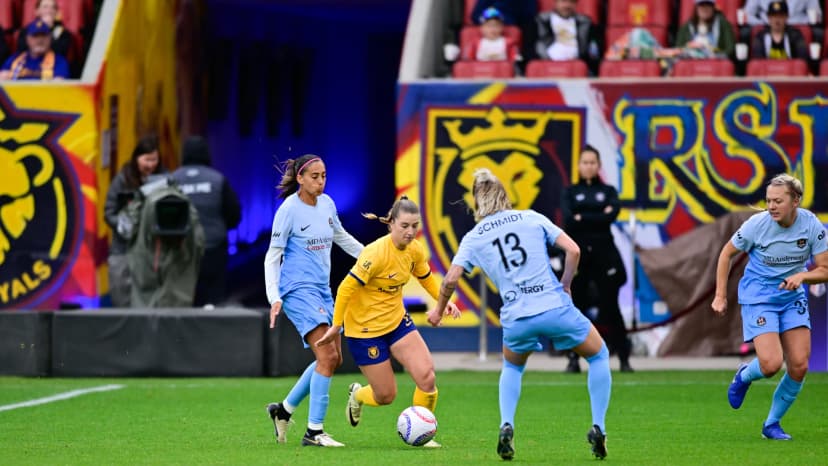  April 27, 2024: Ally Sentnor (UTA) Sophie Schmidt (HOU) 