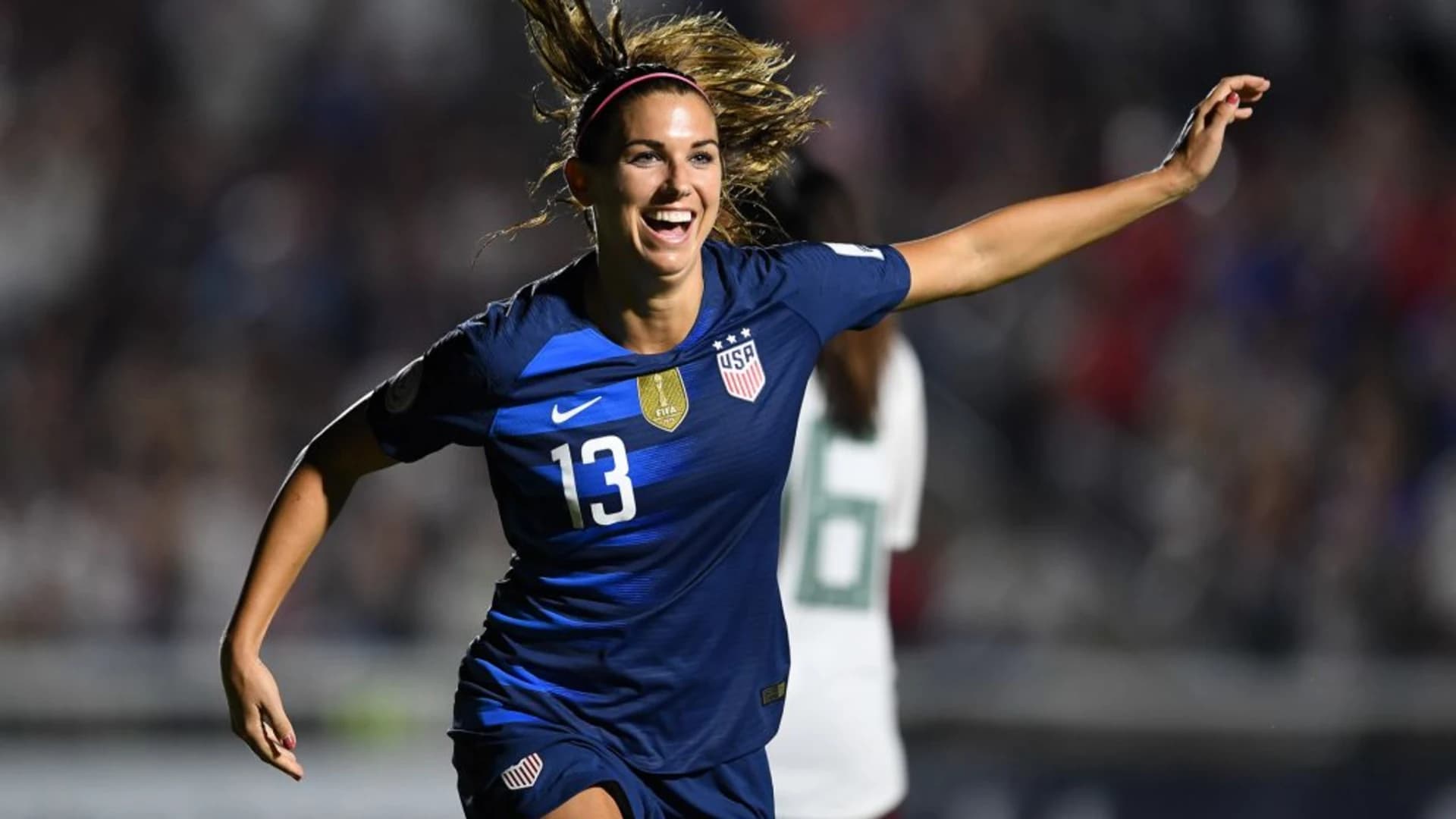 story-image-us-opens-world-cup-qualifying-with-6-0-win-over-mexico