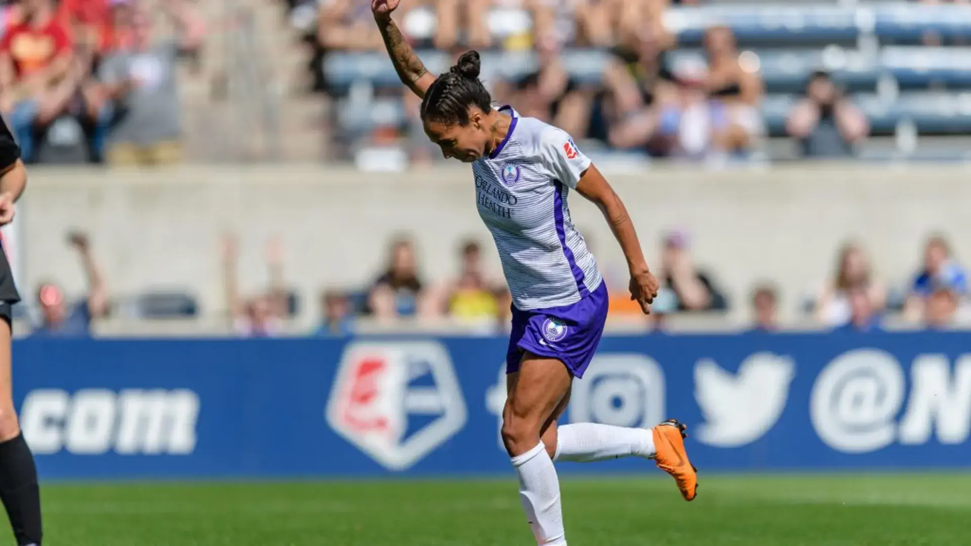 story-image-goal-of-the-week-sydney-leroux