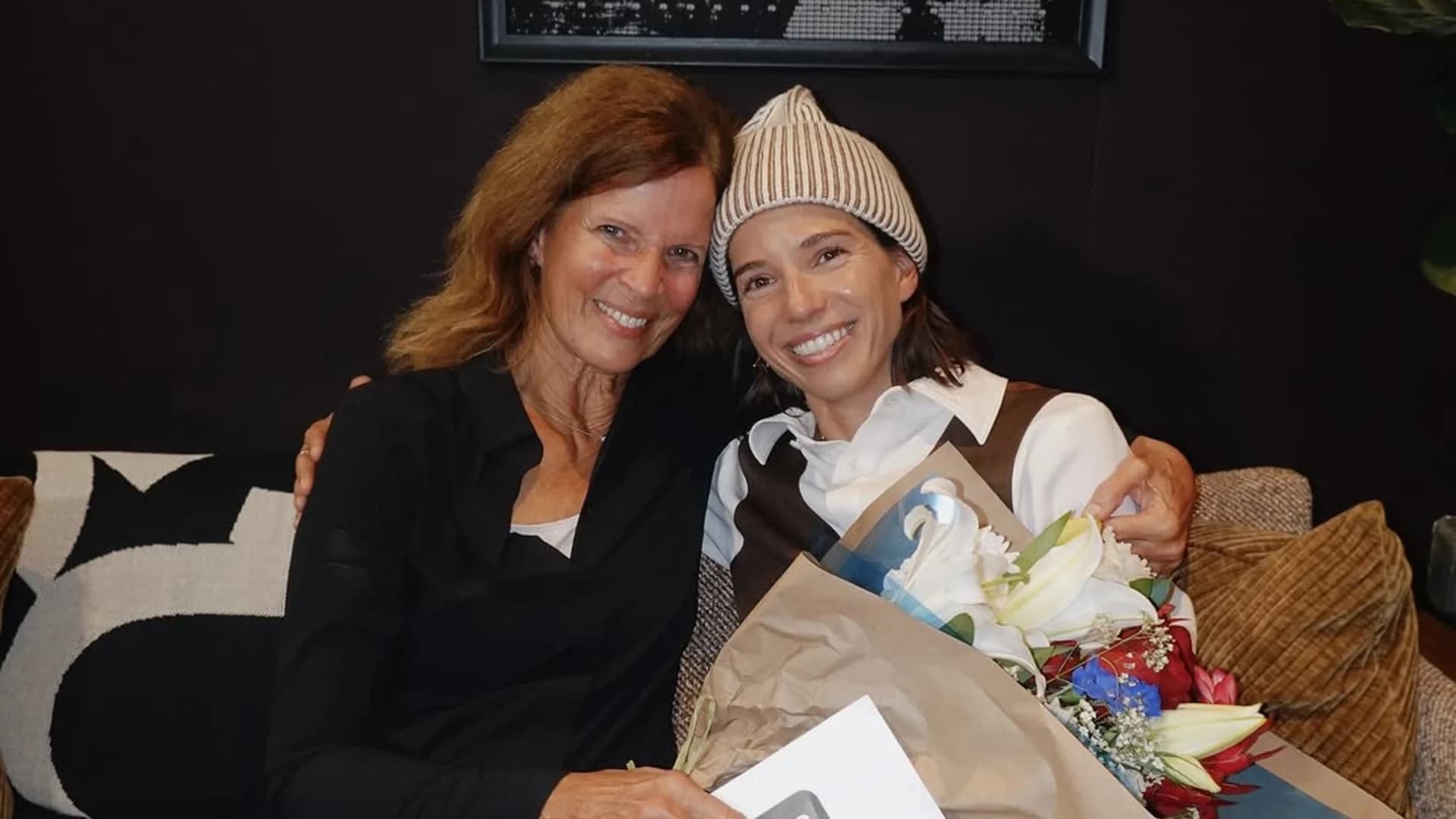 Tobin Heath surprised with Hall of Fame induction by special "RE–CAP" guest: her mother