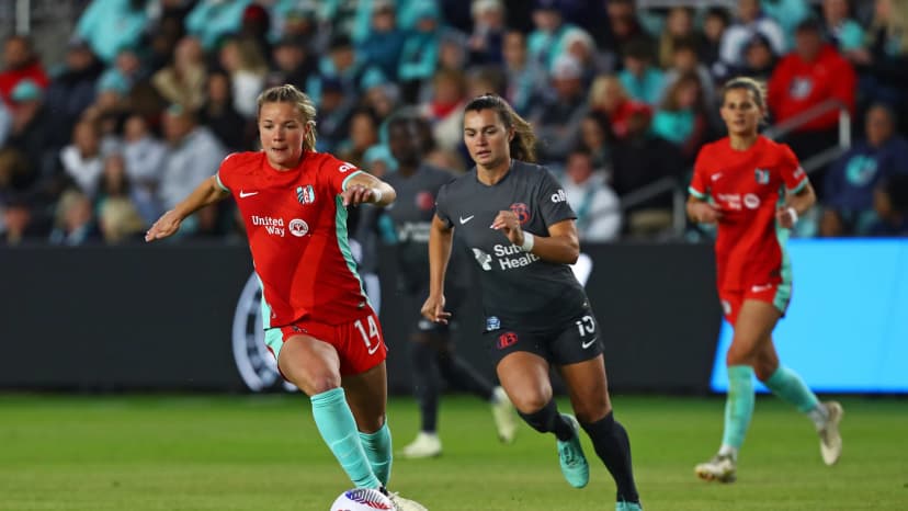  Apr 20, 2024: Claire Hutton (KC) and Caroline Conti (BAY) 