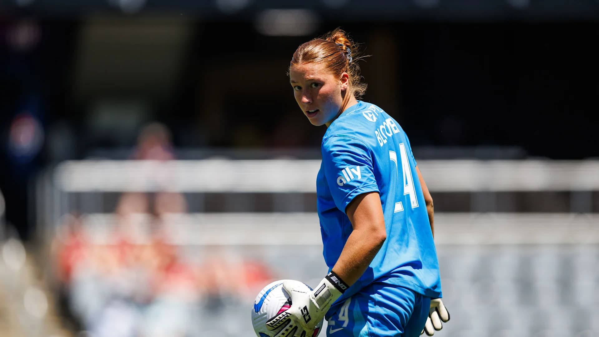 20250517_LOU_SEA_R5II8273