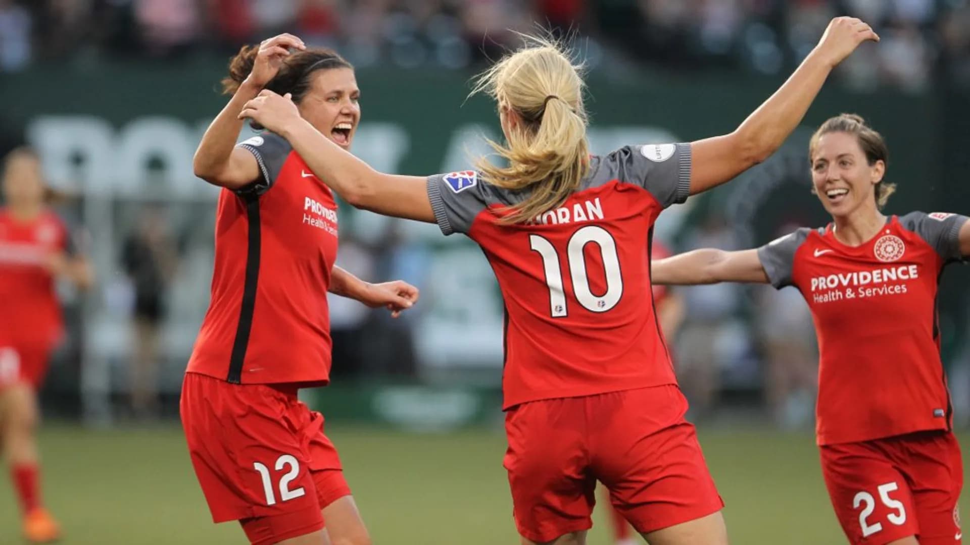story-image-horan-scores-twice-as-thorns-beat-dash-3-1