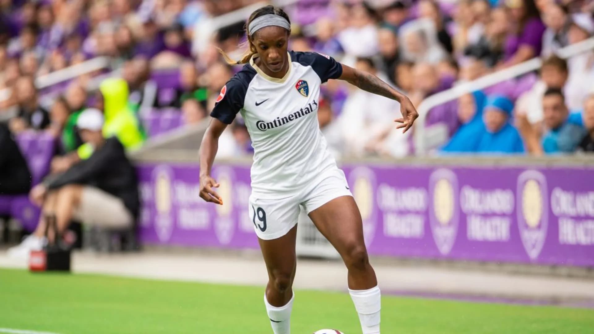 story-image-june-player-of-the-month-crystal-dunn