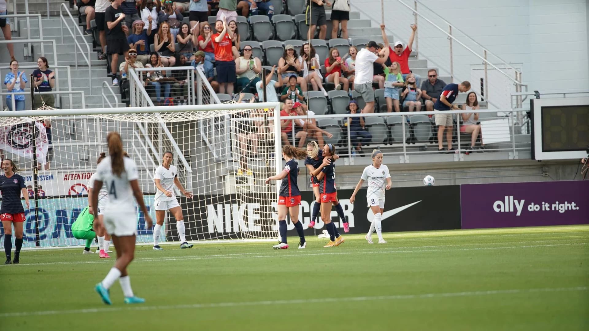 thumbnail-match-recap-hatchs-first-half-brace-leads-spirit-to-2-0-victory-over-courage