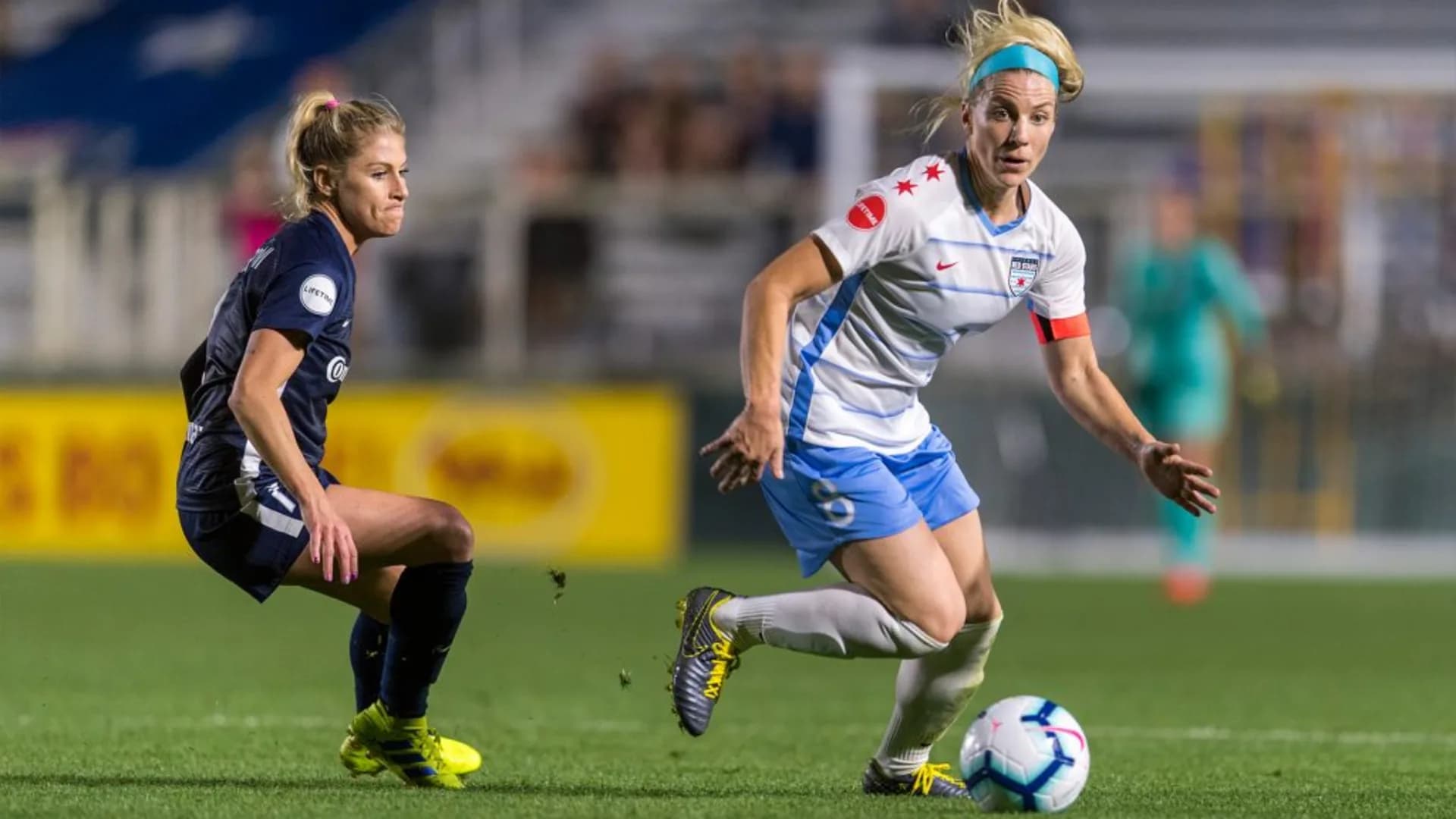 story-image-nwsl-championship-preview-north-carolina-courage-chicago-red-stars-meet-in-title-match