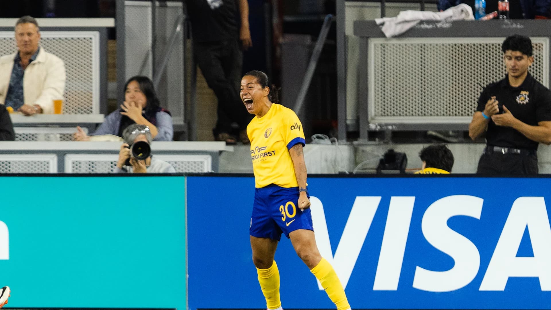 Bayvs.Royals_utahgoal2