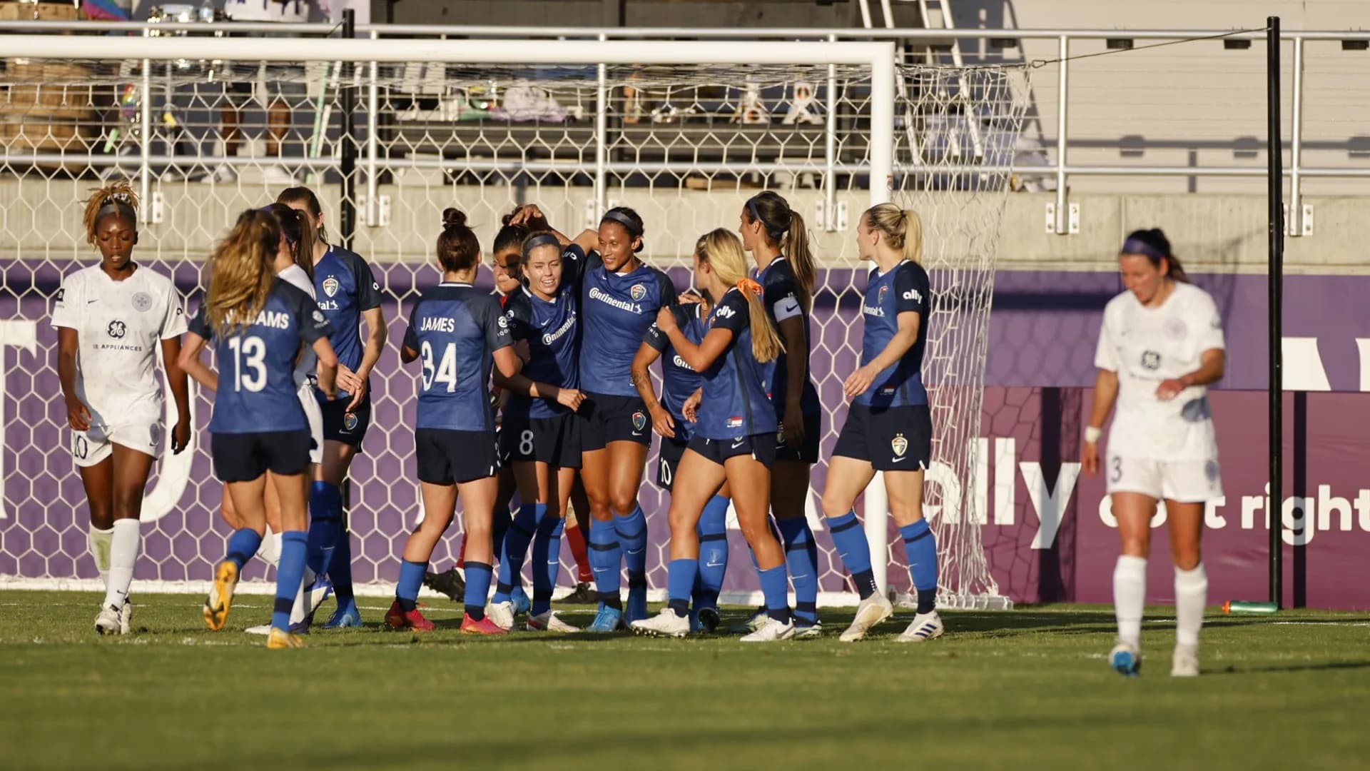 thumbnail-match-recap-lynn-williams-brace-leads-courage-to-2-0-victory