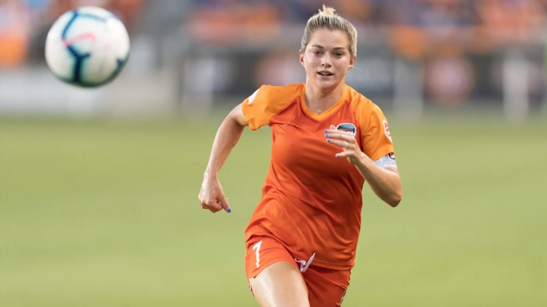 story-image-kealia-ohai-to-chicago-red-stars-katie-naughton-to-houston-in-pair-of-trades
