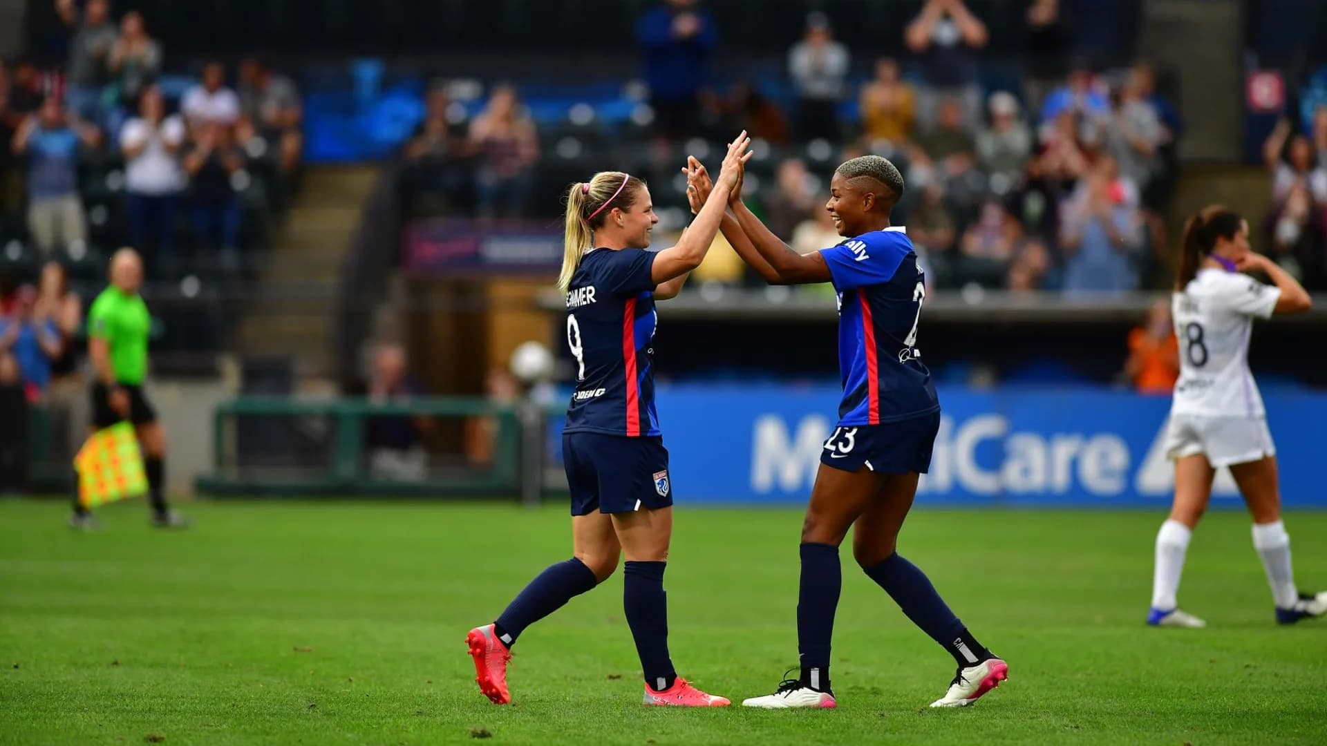 thumbnail-match-recap-le-sommers-brace-lifts-ol-reign-over-racing-louisville-2-0