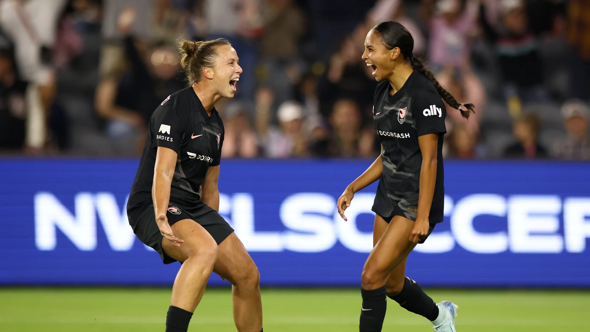 Sep 23, 2024: Alyssa Thompson (LA) and Meggie Dougherty Howard (LA) 