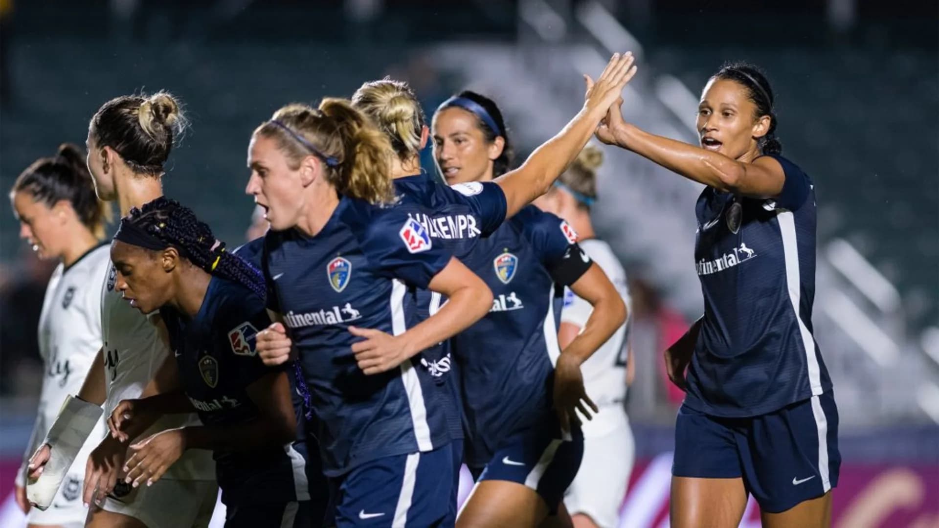 story-image-lynn-williams8217-goal-pushes-north-carolina-courage-to-1-0-win-against-reign-fc