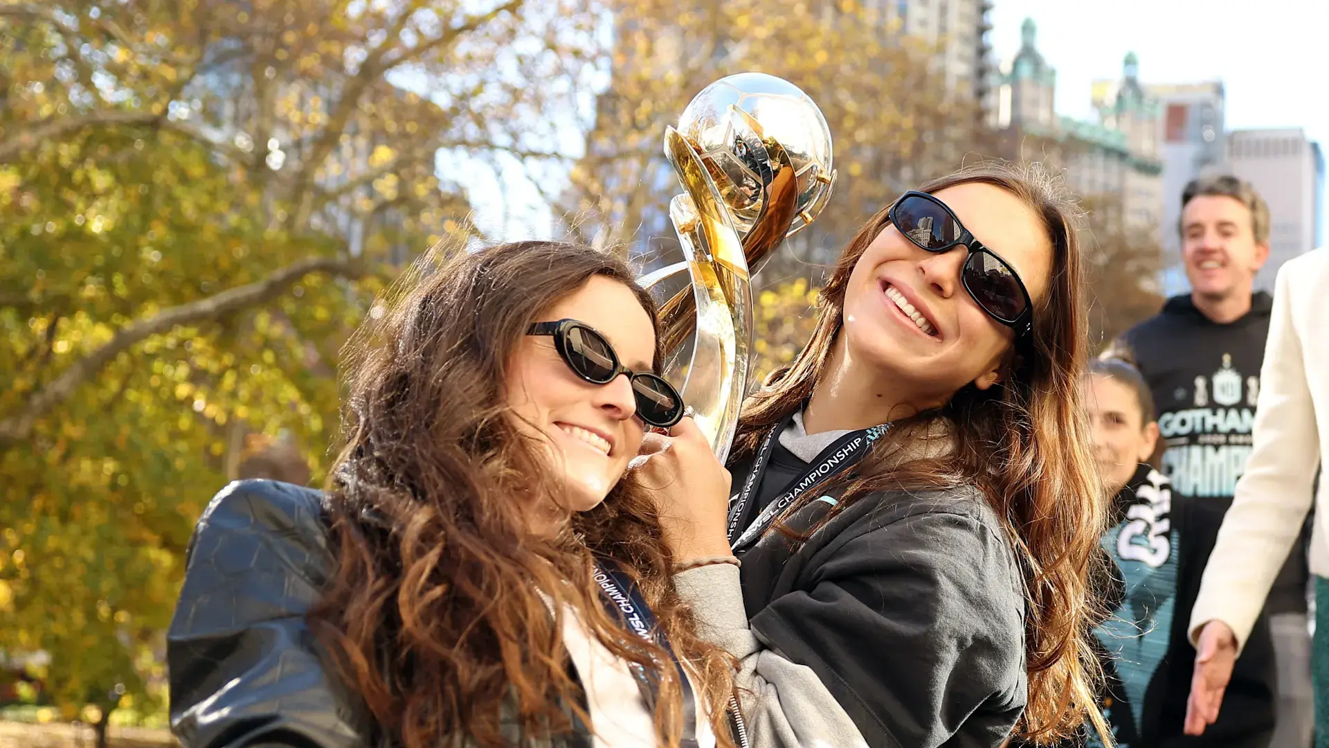 WATCH: USWNT teammates surprise Rose Lavelle, Lilly Reale with U.S. Soccer Awards news in sweet moment