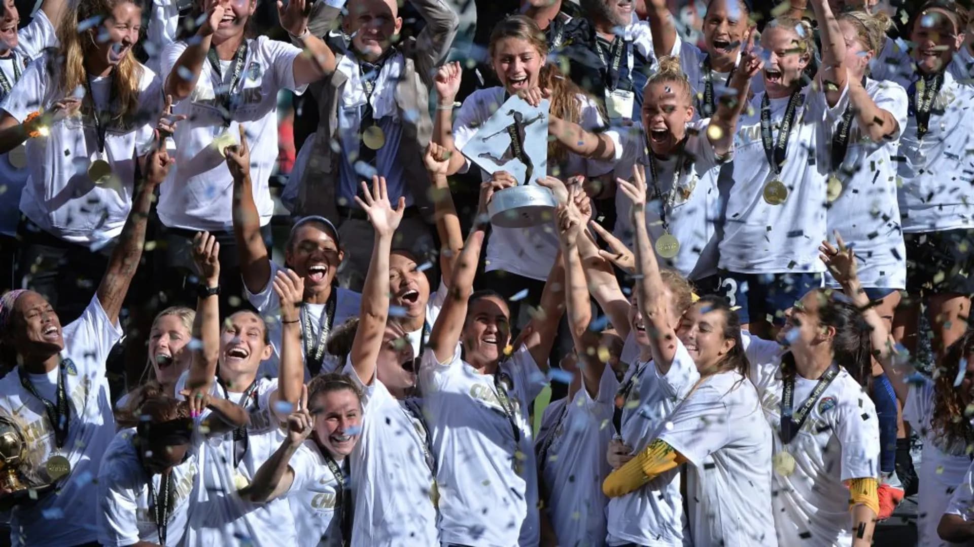 story-image-courage-cap-off-record-setting-season-with-nwsl-championship-win