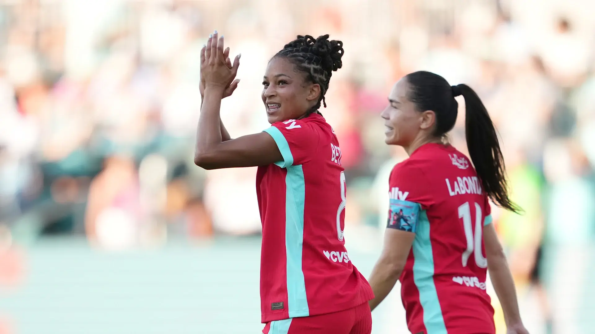 Matchweek 21: Croix Bethune, Cloé Lacasse approach assist record, a wide open Shield race, and more 