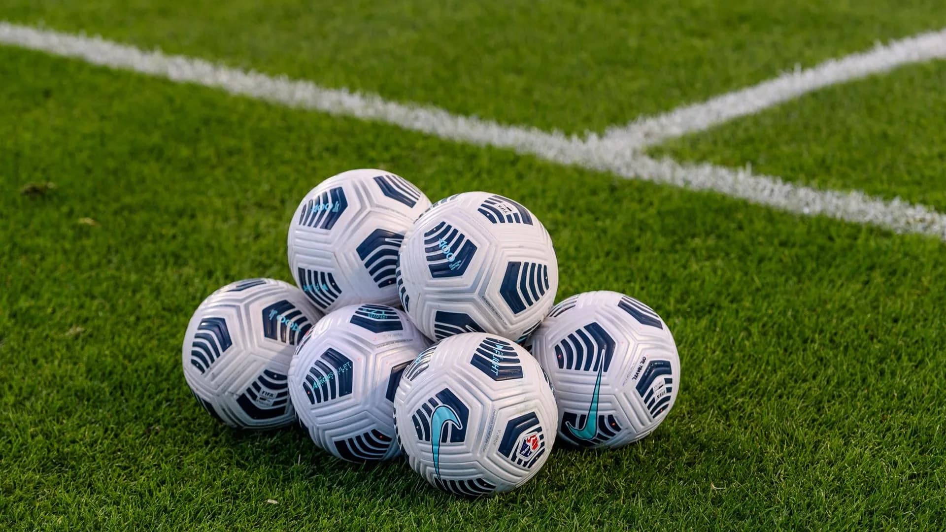 ball-pic-12982343240