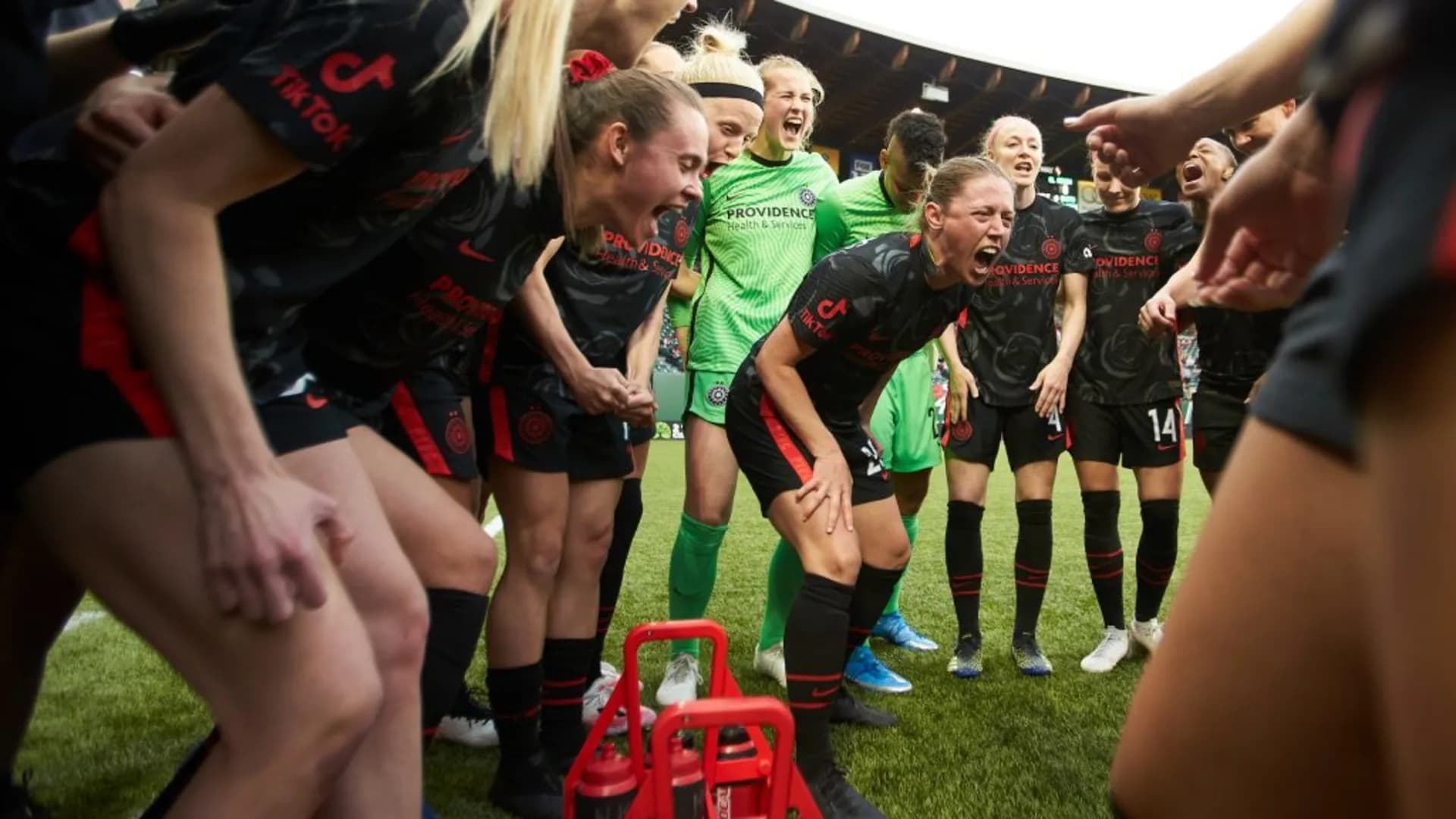 story-image-behind-the-philosophical-revolution-of-the-portland-thorns-and-meghan-klingenberg