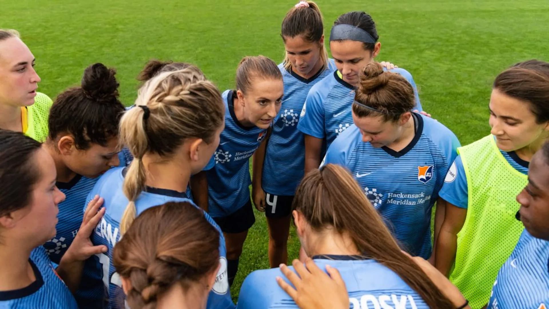 story-image-nwsl-teams-exercise-contract-options-extend-contract-offers