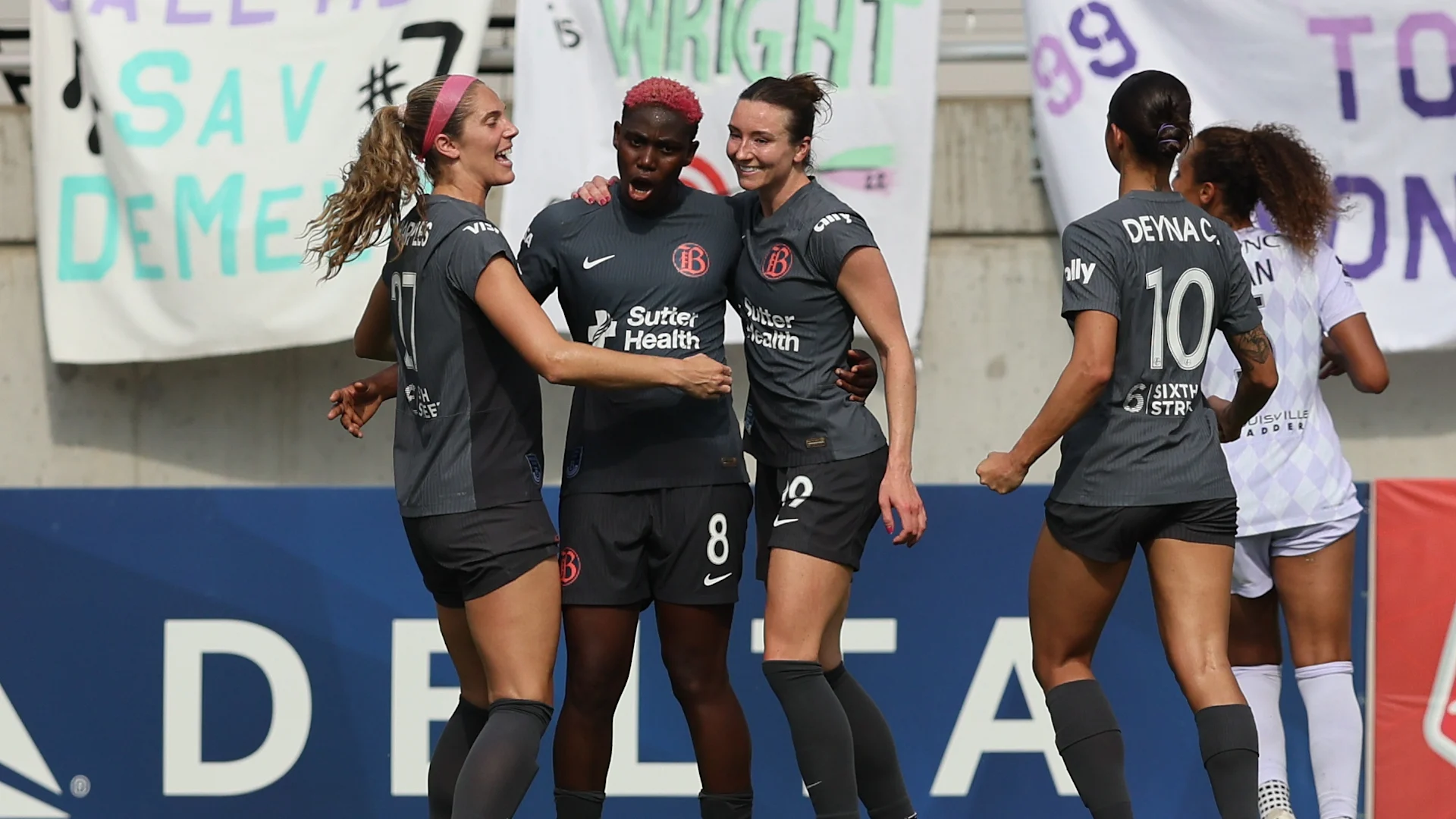 Jun 29, 2024: Asisat Oshoala (BAY), Kayla Sharples (BAY), Dorian Bailey (BAY), and Deyna Castellanos (BAY)
