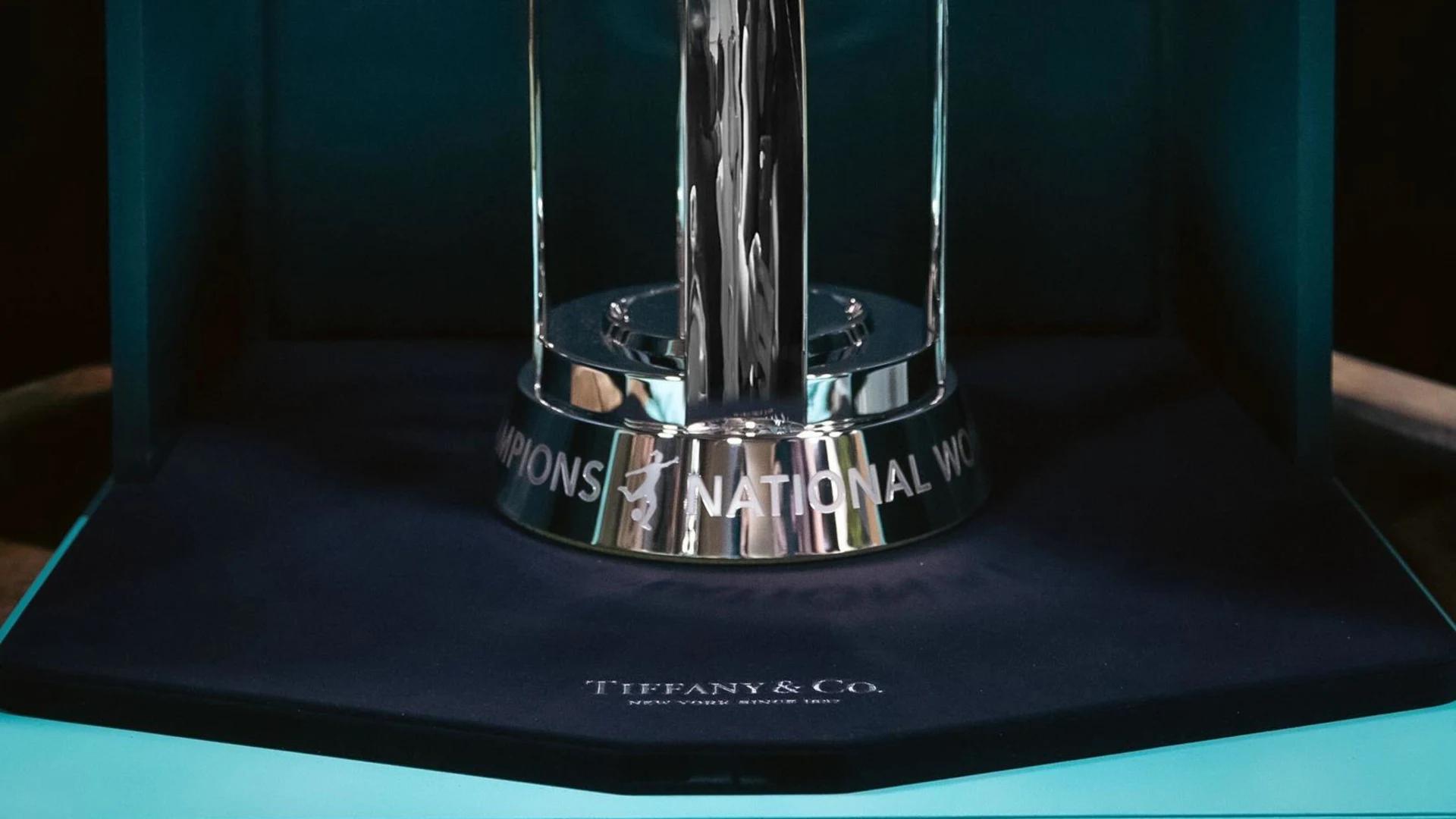 national-womens-soccer-league-tiffany-co-announce-collaboration-debut-of-redesigned-nwsl-championship-trophy-image20from20ios203