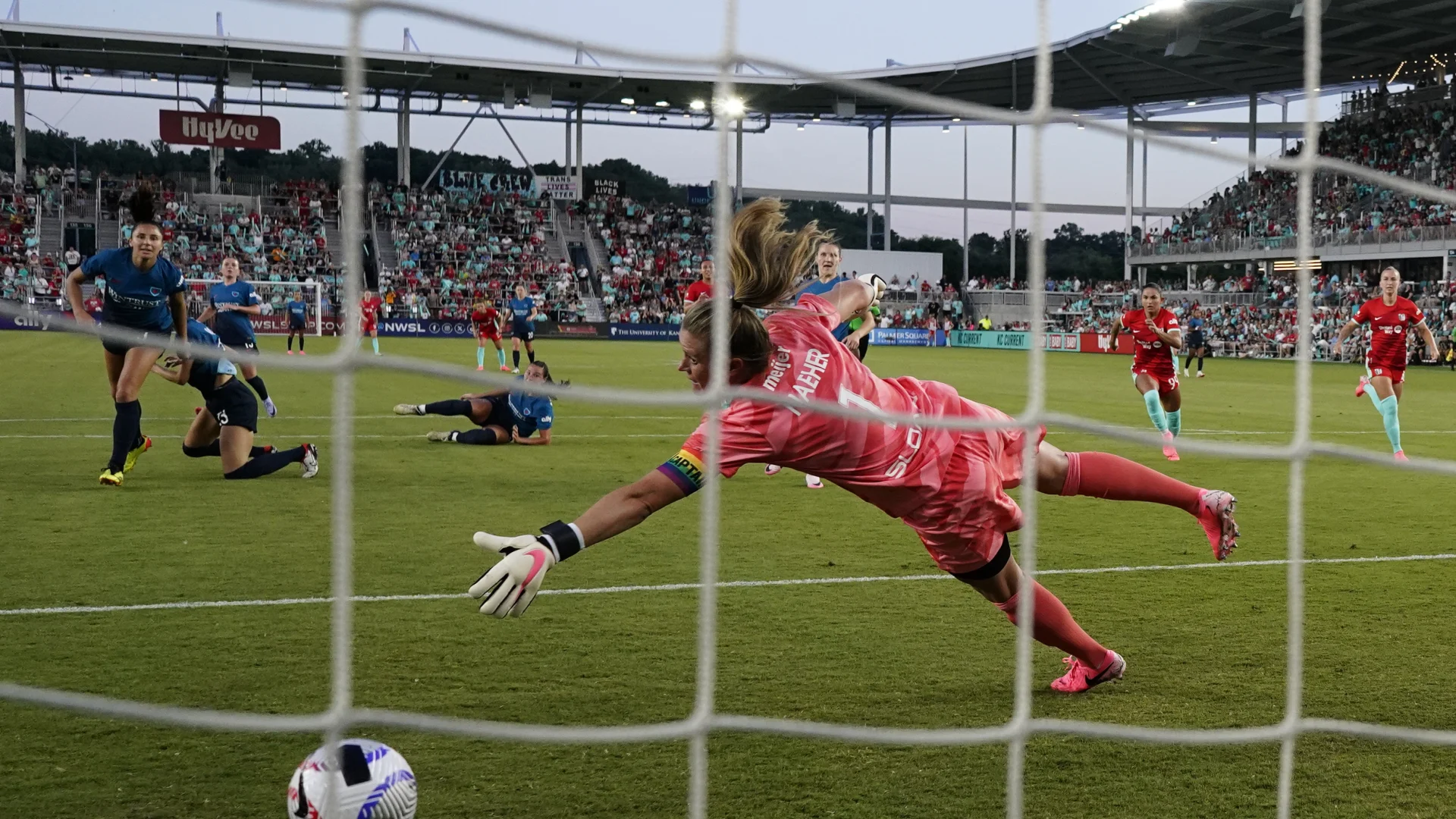 Jun 14, 2024: Alyssa Naeher (CHI) 