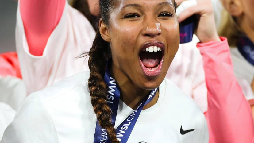 Midge Purce Celebrates the 2023 Championship