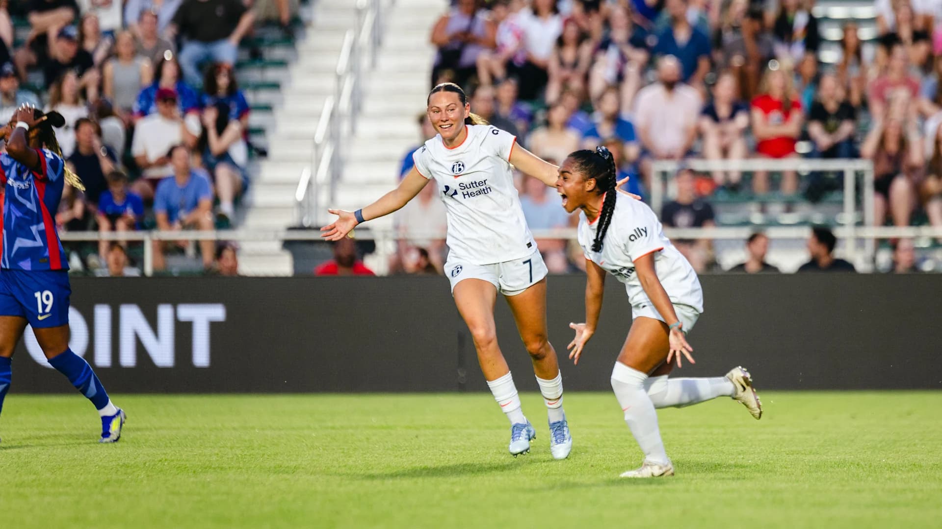 2025NWSL W5 BAY-NC-122