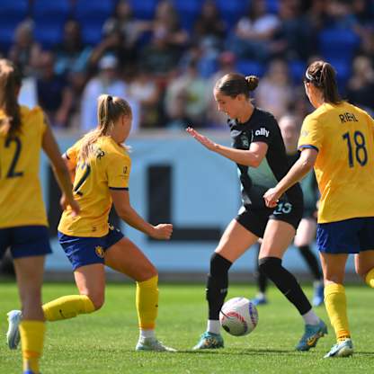  Sep 22, 2024: Ella Stevens (GFC), Dana Foederer (UTA) and Kaleigh Riehl (UTA)