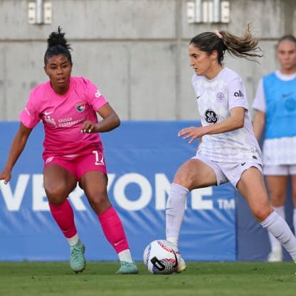  Apr 13, 2024: Savannah DeMelo (LOU), Jaedyn Shaw (SD)