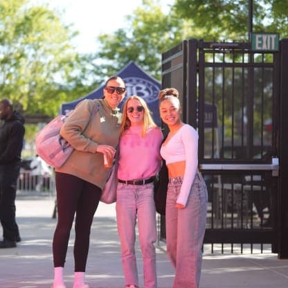 Katelyn Rowland (BAY), Tess Boade (BAY), Savy King (BAY)