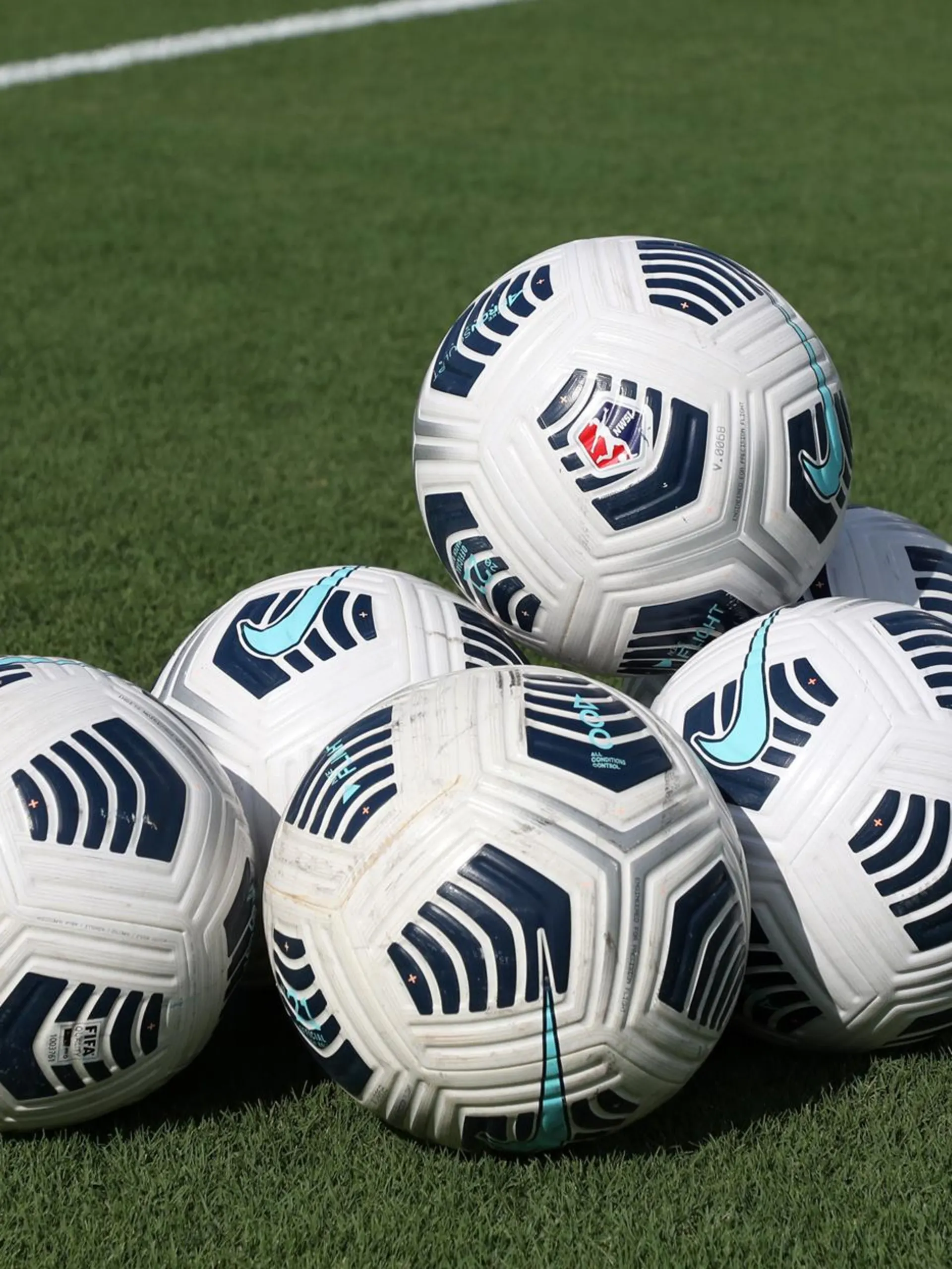 balls