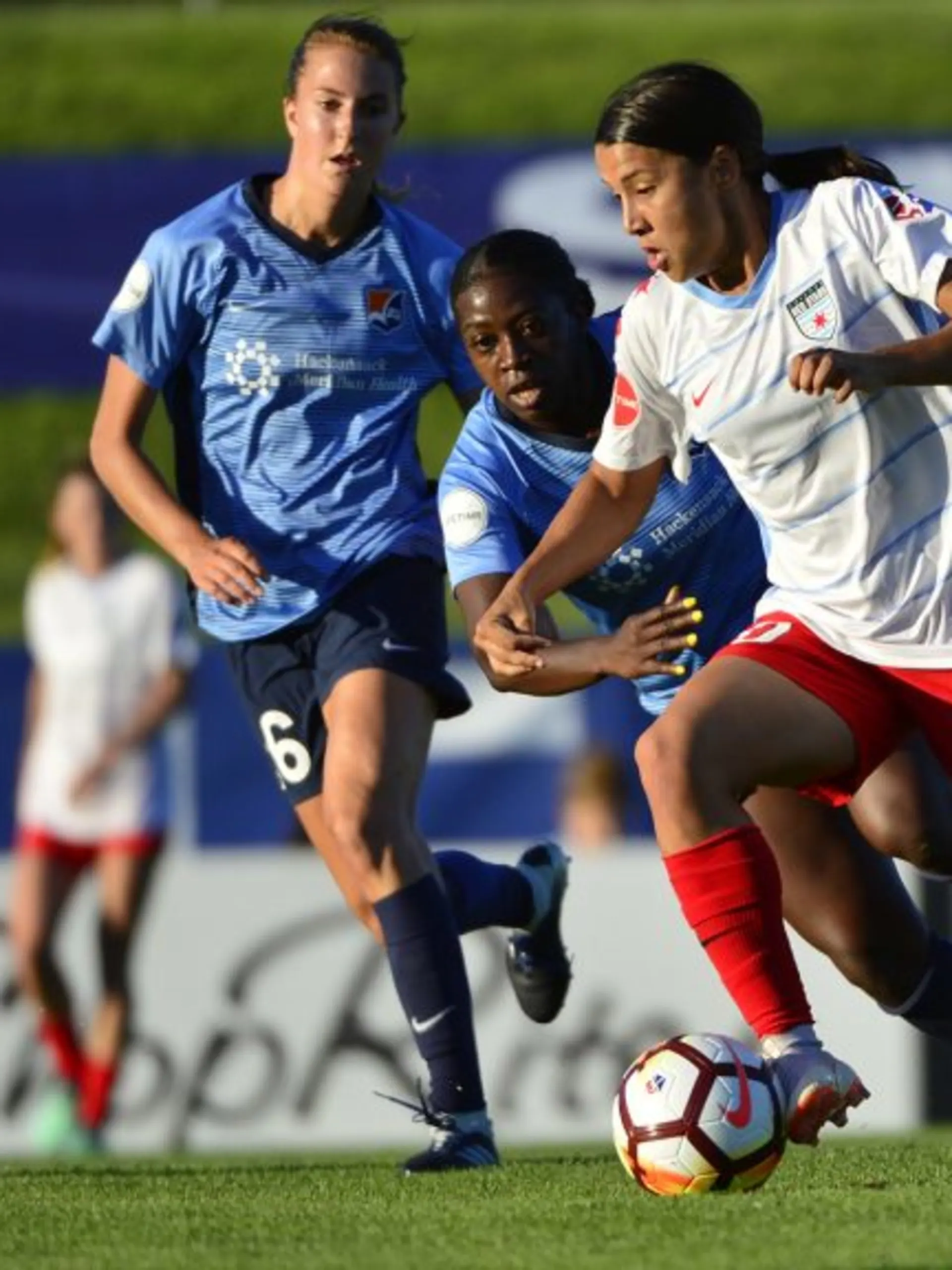 story-image-sam-kerr-scores-a-hat-trick-red-stars-top-sky-blue-3-1