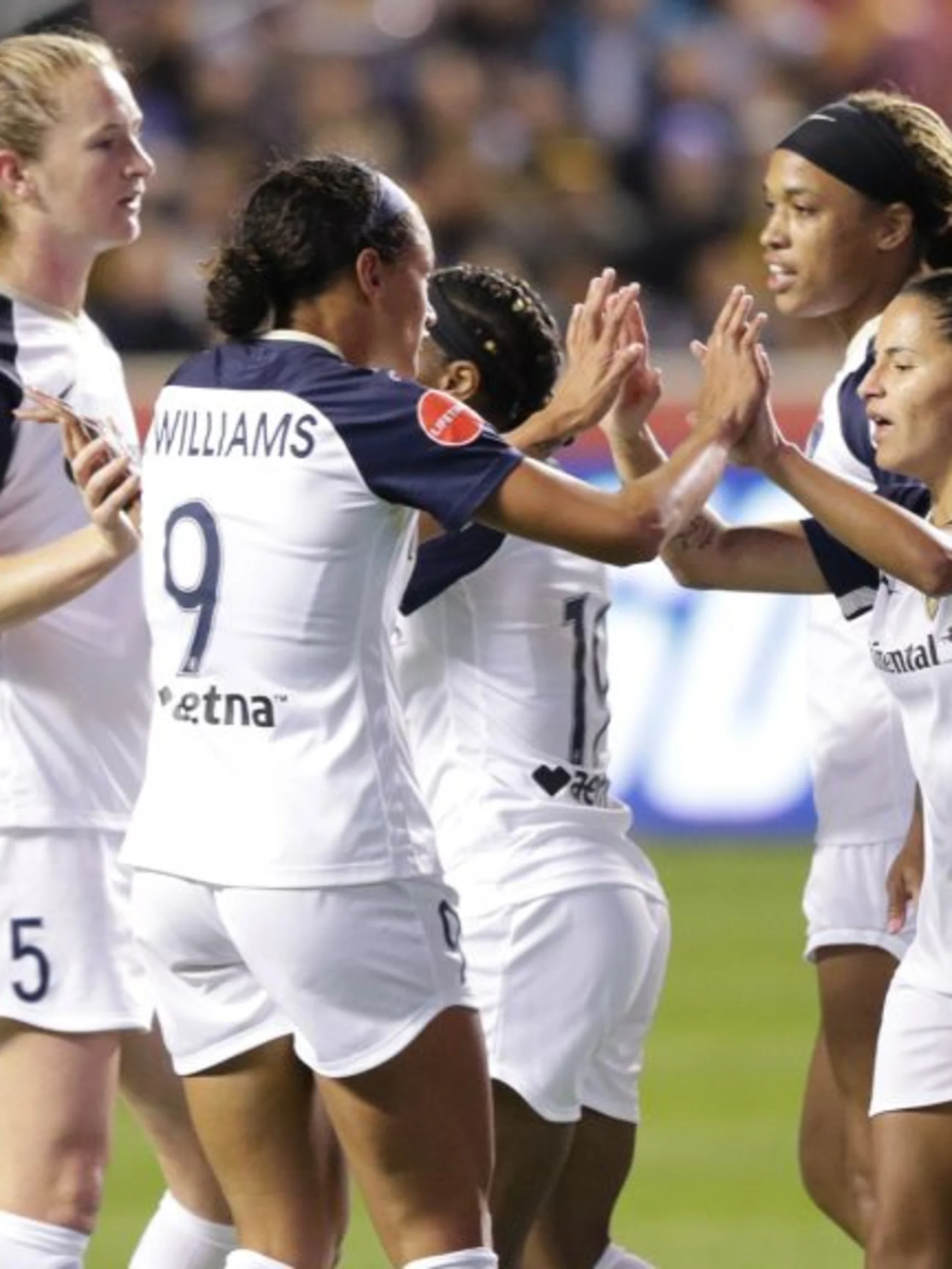 story-image-north-carolina-courage-claims-third-straight-nwsl-shield-with-3-0-win-over-utah-royals-fc