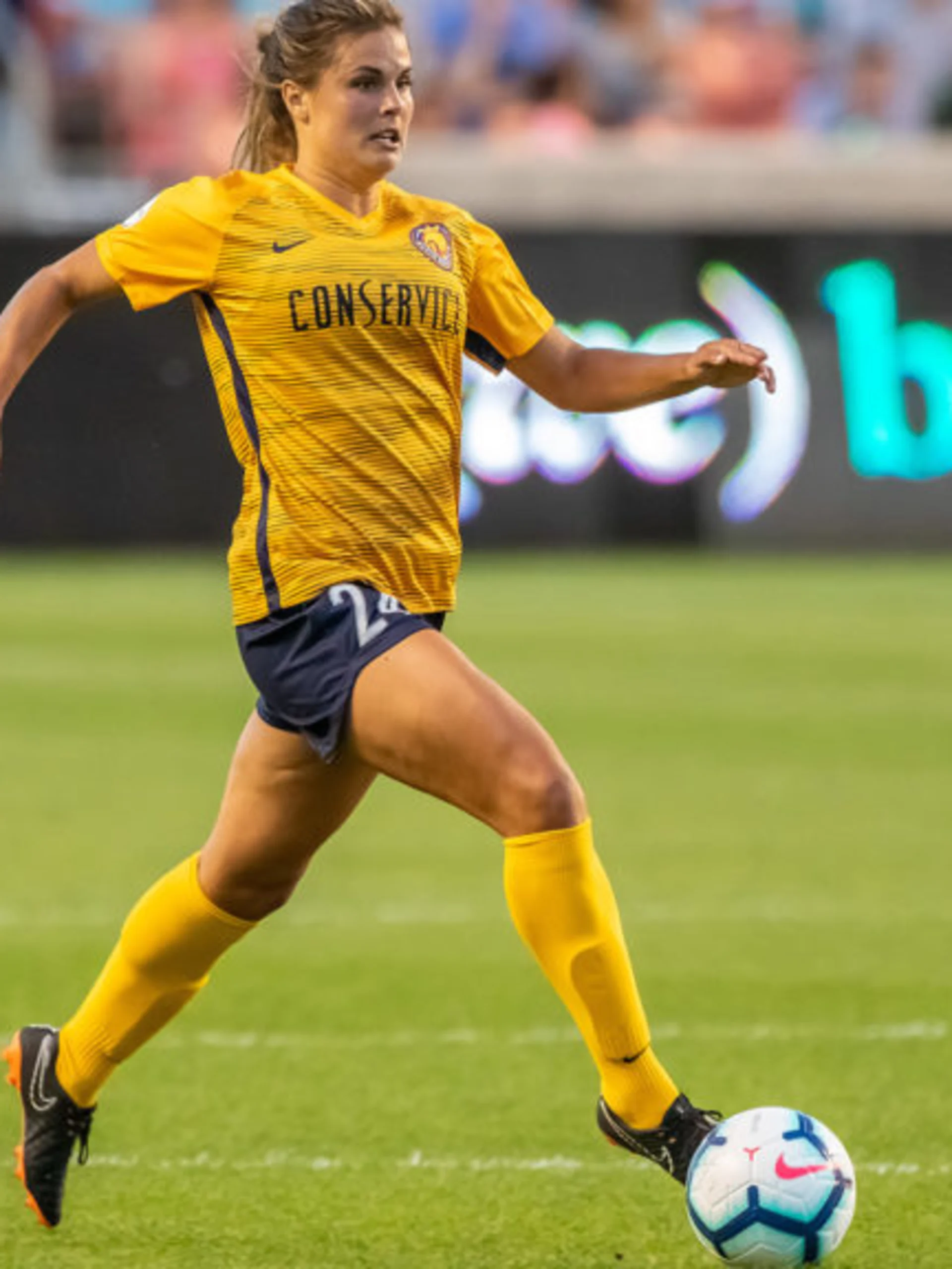 story-image-utah-sends-katie-stengel-to-houston-in-exchange-for-draft-picks